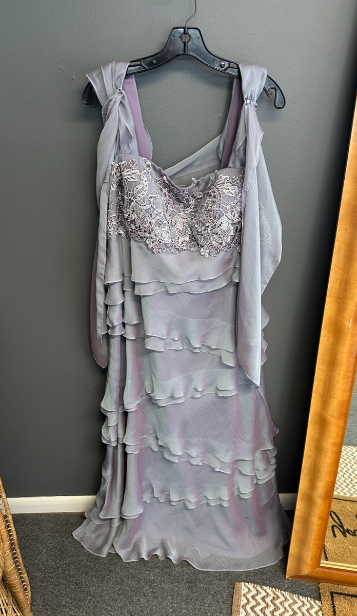 chinese dress ladies Caroline Lace Short Sleeves Midi Dress main image 0