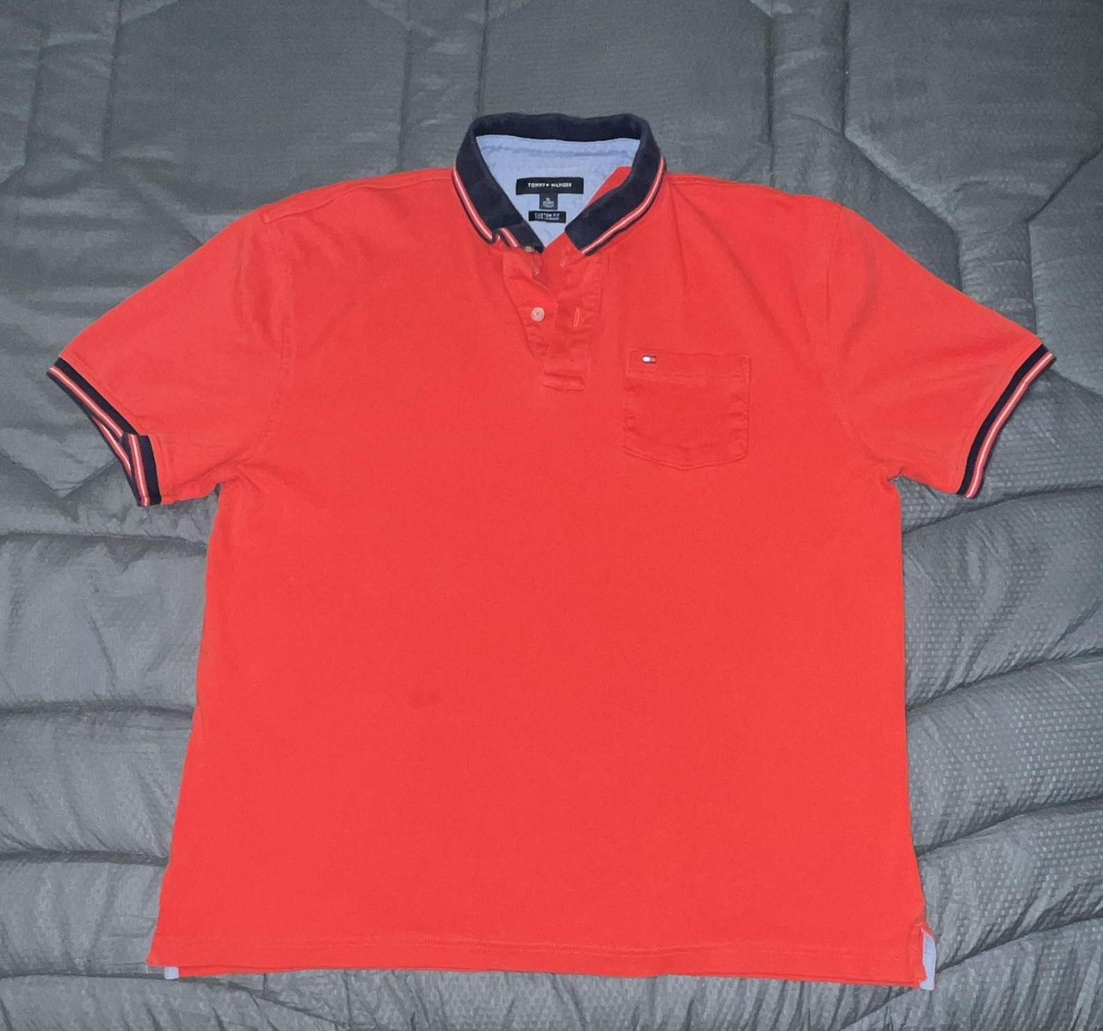Tommy Hilfiger Men’s XL Custom Fit Red Solid Short Sleeve Collared Polo