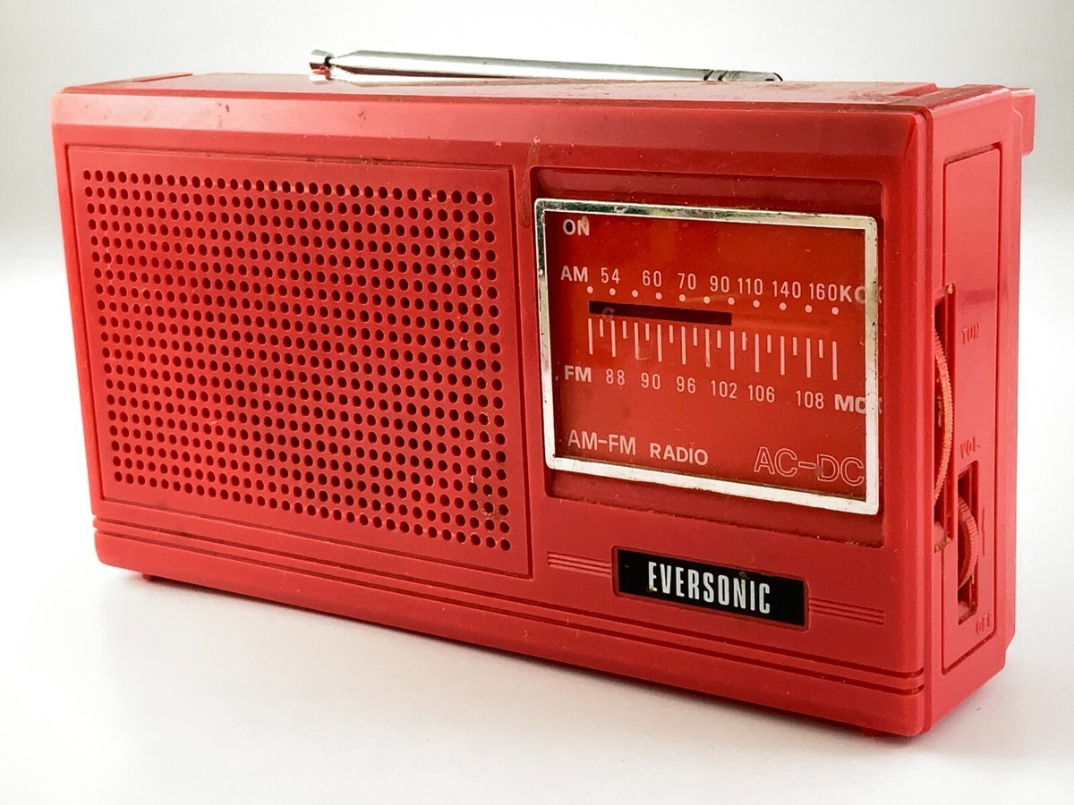 Vintage Red Eversonic AM FM Portable Radio E96180 EE475 | eBay