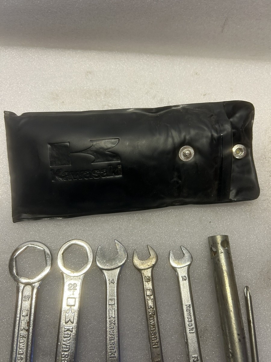 NICE! Kawasaki KZ1000 KZ900 Z1 OEM TOOL KIT KZ 1000 KZ 900