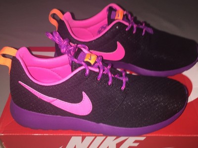 purple nike roshe run