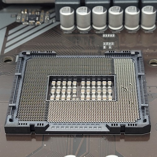 GIGABYTE B760M Gaming Plus WiFi DDR4 LGA 1700 M-ATX Motherboard -NOT WORKING- - Bild 6 von 7