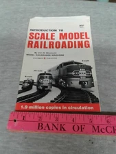 VINTAGE INTRODUCTION TO SCALE MODEL RAILROADING Linn H. Westcott BOOK BOOKLETT