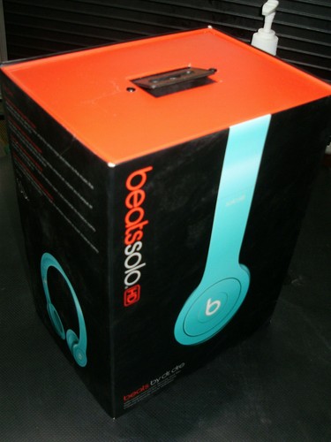 Beats by Dr. Dre Solo HD foldable 