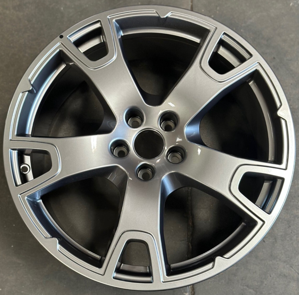 2017 MASERATI LEVANTE 20X9 20" OEM WHEEL RIM 96296 670044701 HYPER SILVER FRONT