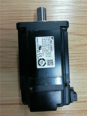1PCS for  YASKAWA SERVO motor SGMJV-04AAA61