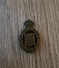 WW1 (1915) On War Service Brass Lapel Badge - KC  HB SALE Ltd B,HAM - No 50130