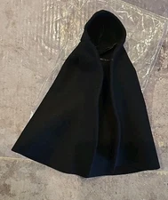 Mezco One:12 Conan The Conqueror BLACK HOODED CLOAK W/ POSING WIRE 1/12 Scale 