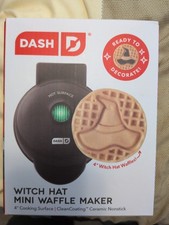New Dash Witch Hat Mini Waffle Maker 4 Cookin...
