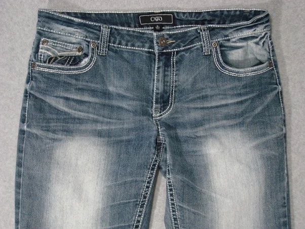 TJ05451 ***CATO*** JEANS AJUSTADOS PARA MUJER talla 12; ¡BONITOS JEANS! Foto 4 de 4
