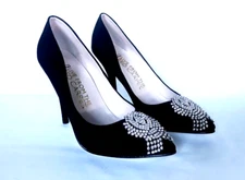 E! Live From The Red Carpet Women's Black Satin Jeweled Pumps Heels Shoes 5.5 B