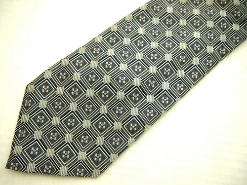 Kolte Couture Mens Necktie Tie Grey Silver Purple Geometric Thick Silk 59"