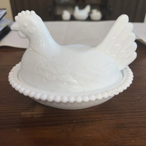 Vintage Indiana Milk Glass Hen On Nest Covered Dish Read Description
