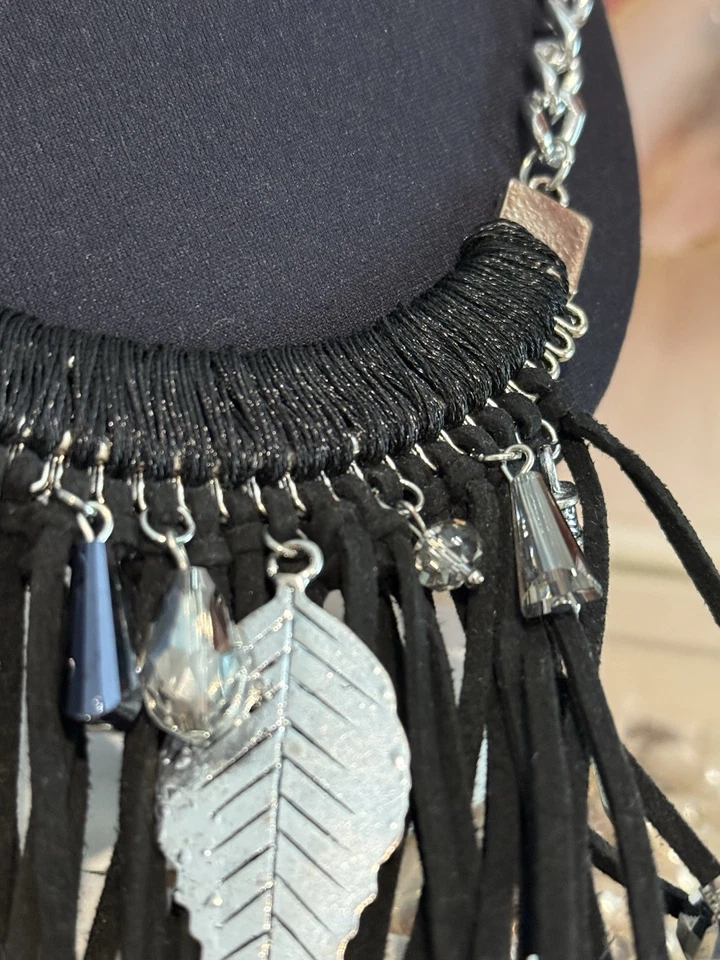 Unknown Silver Tone Rhinestone, Beads, Velvet Crystal Statement Necklace - Image 4 of 4