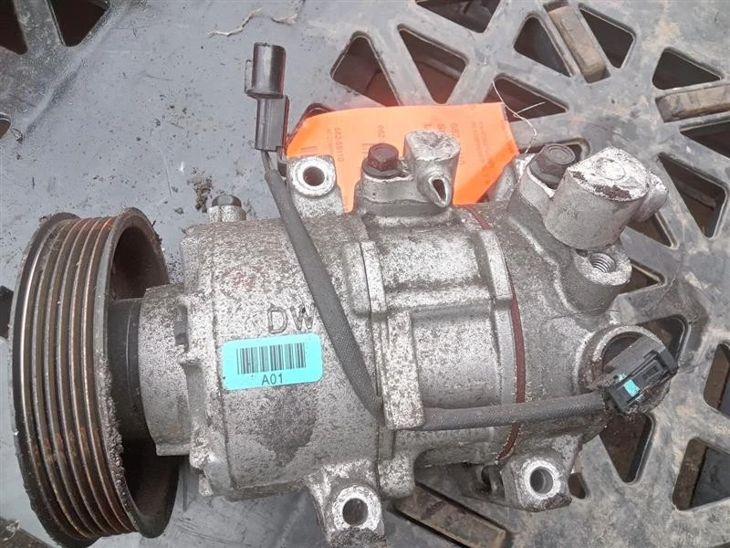 Б/у компрессор кондиционера подходит: 2014 Hyundai Accent ручной контроль температуры класса A - Изображение 2 из 4