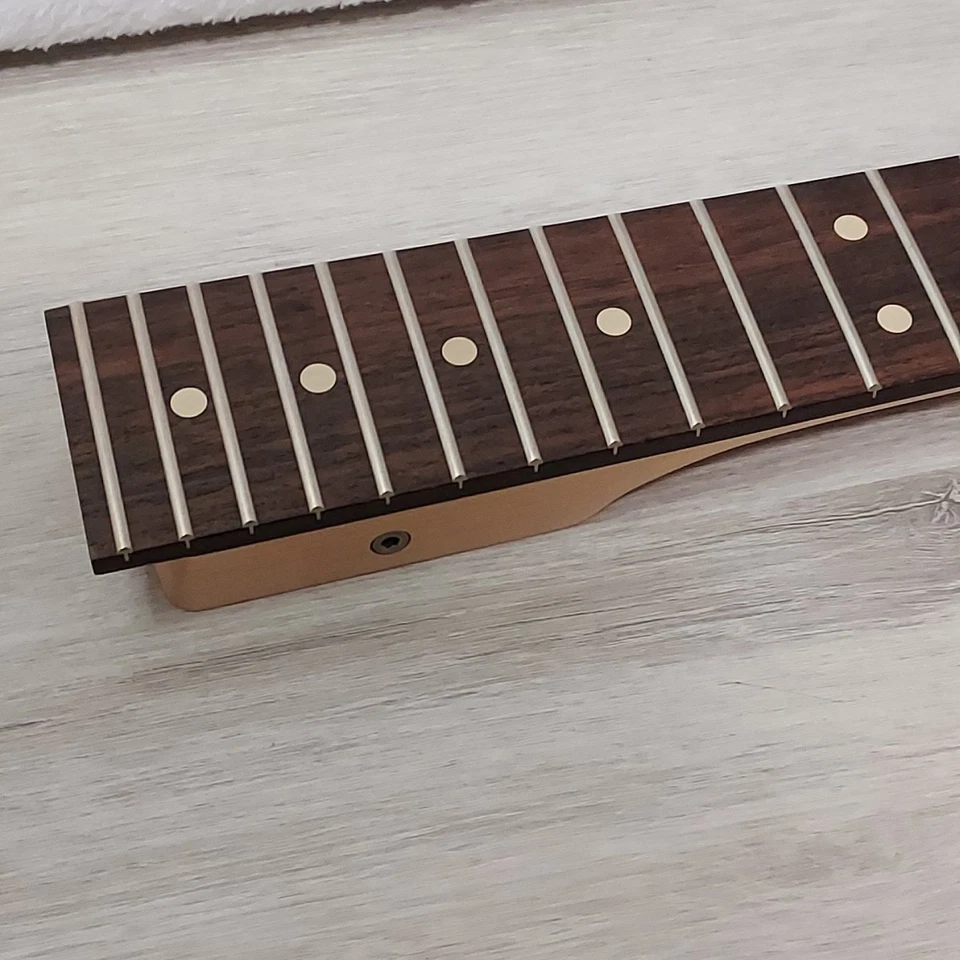 Cuello de guitarra eléctrica moderna Warmoth Strat diapasón de palisandro eje de madera de arce  Foto 4 de 4