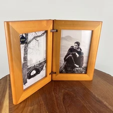 Vintage 4x6 Fetco Double Bi-Fold Wood Picture Frame, Tabletop