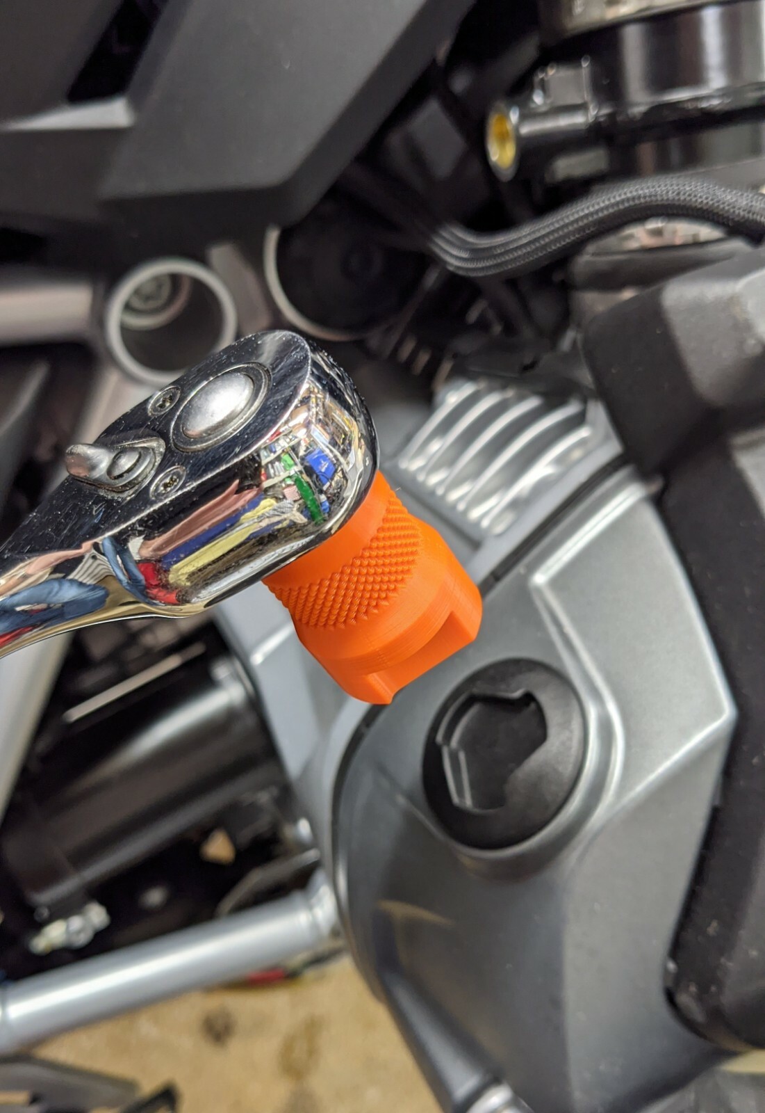 Oil Filler Cap Removal Tool, 3/8 inch Socket Style, for most BMW boxer