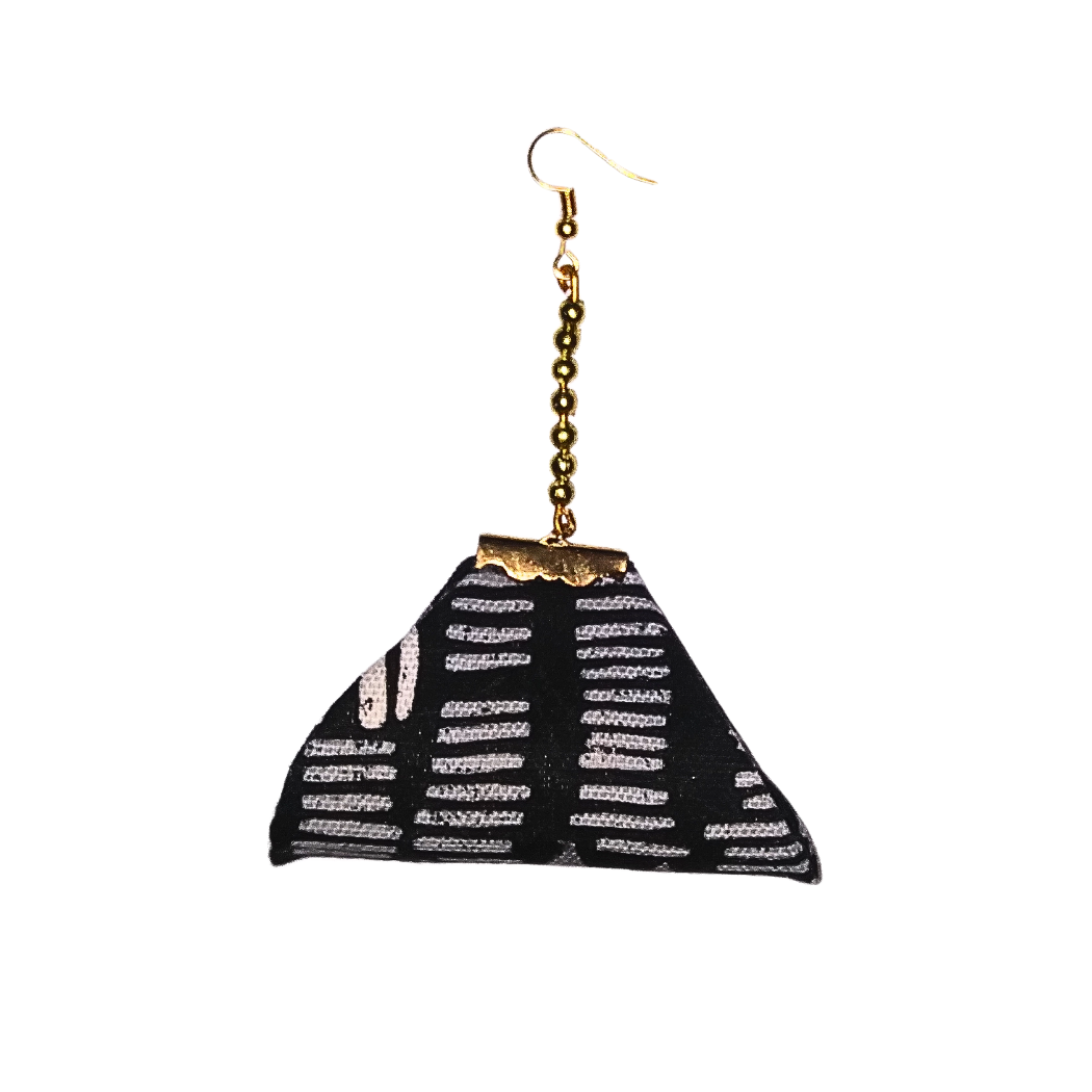 Vintage Pocketbook Purse in African Cloth and Gold Beads Handcrafted