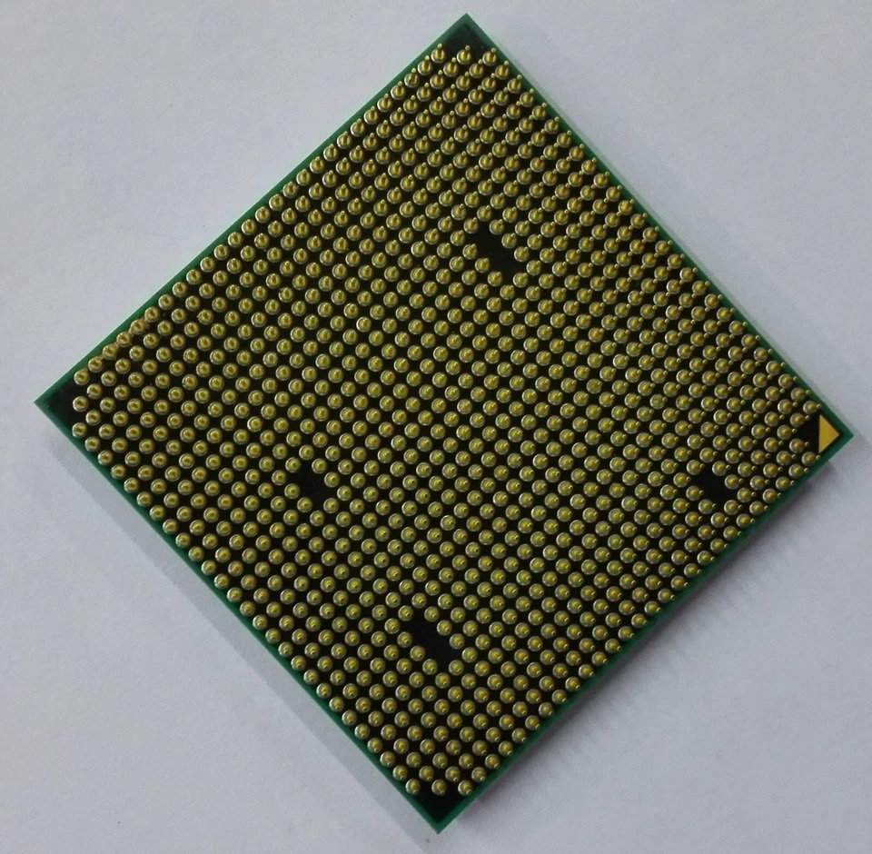 AMD Phenom II X4 970 Desktop CPU Black Edition HDZ970FBK4DGM AM3  125W TDP - Image 2 of 2