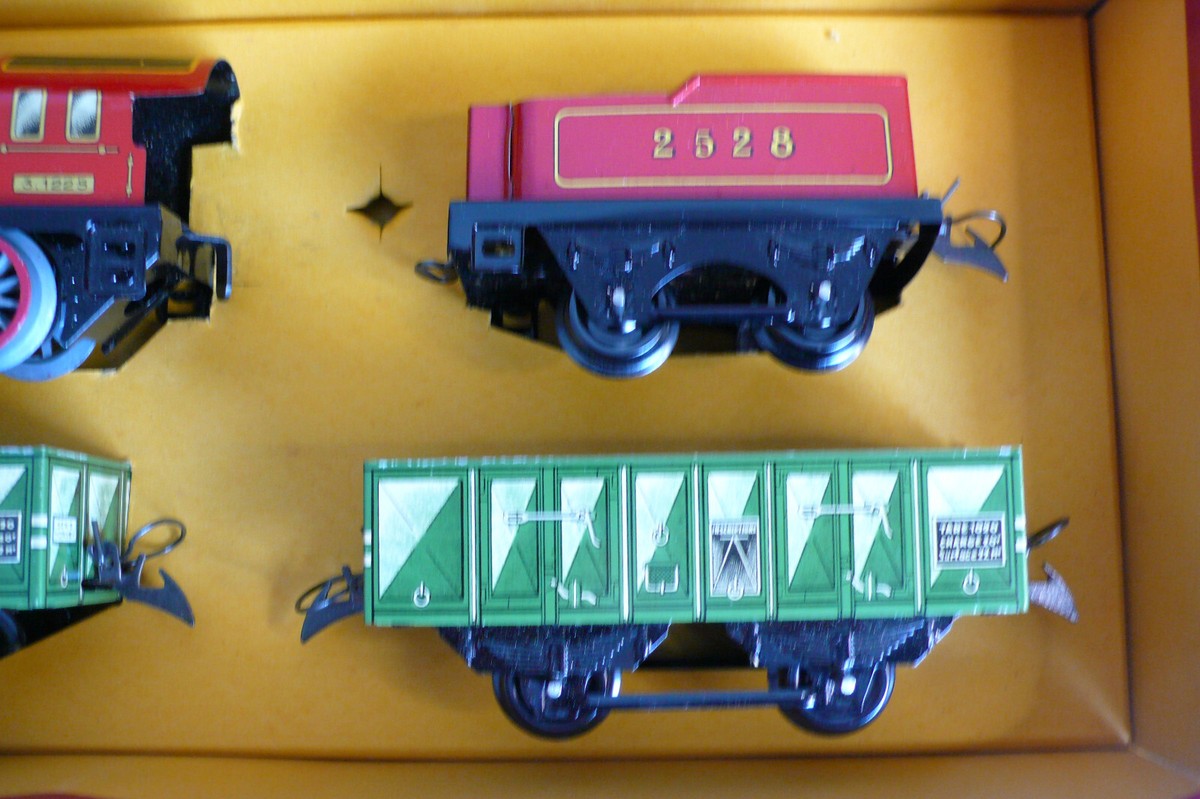 HORNBY COFFRET TRAIN Mecanique O EUR 40,00 - FR
