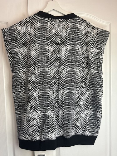 Adidas AB0558 Black Women's Snake Print Oversized Sleeveless Sweatshirt S M NWT - Picture 4 of 8