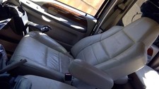 Used Front Right Seat Front Fits 2004 Ford F250sd Pickup Bucket Captain Chair L Used Front Right Seat Front Fits 2004 Ford F250sd Pickup Bucket Captain Chair L