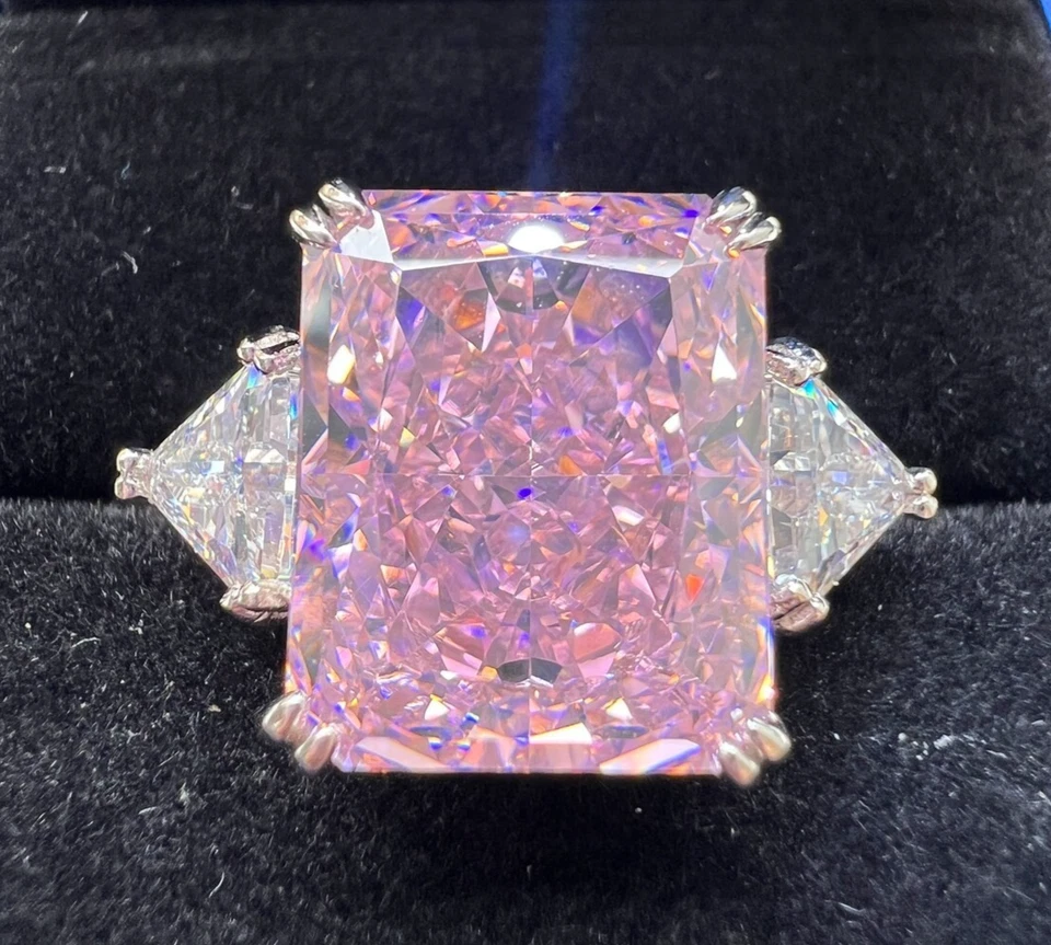 Anillo de diamantes rosas naturales corte radiante certificado 7,00 quilates acabado oro blanco VVS1 Foto 2 de 4