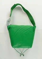 (NO CUSTOMS TAX) BOTTEGA VENETA solid parakeet green leather sling shoulder bag