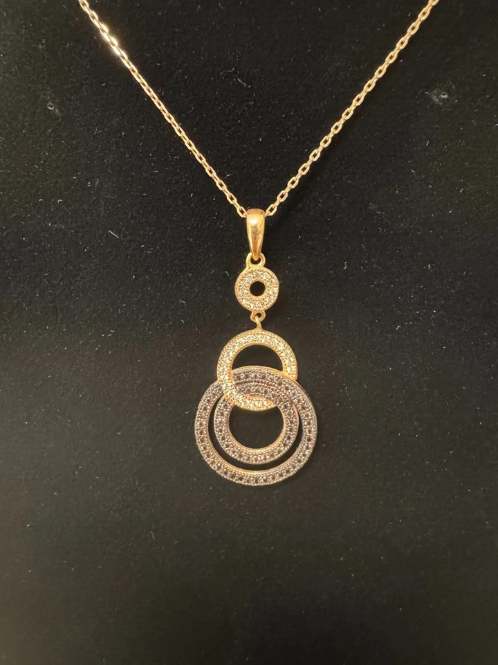 Collar colgante Suzy Levain circonita cúbica rosa plata esterlina círculo lazo Foto 2 de 4