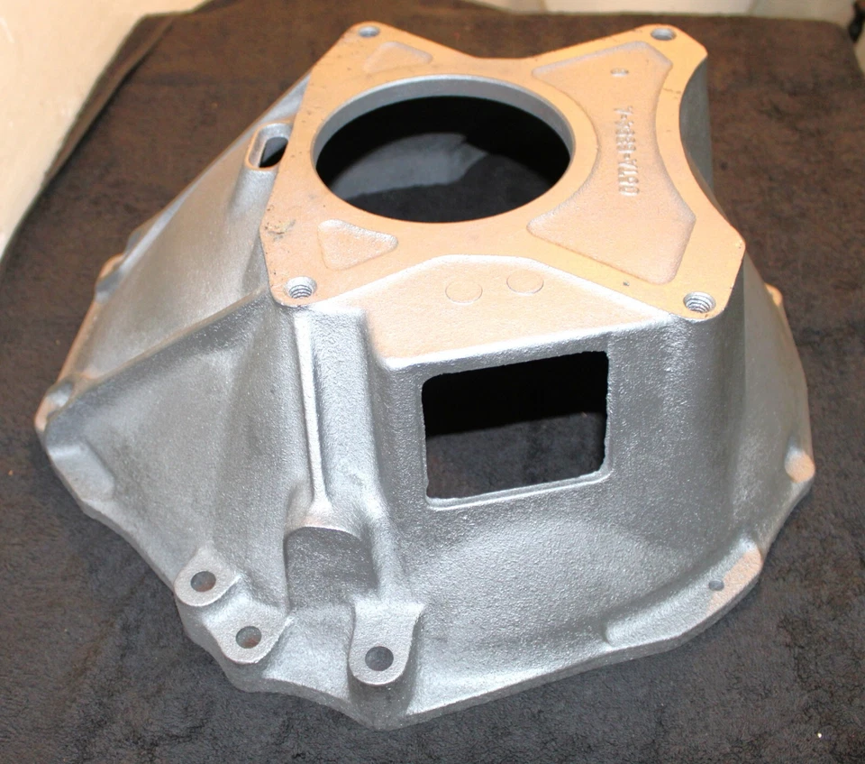 Ford Mustang Shelby Torino Cougar 1969 1970 1971 original 351 carcasa campana de 4 velocidades Foto 3 de 4