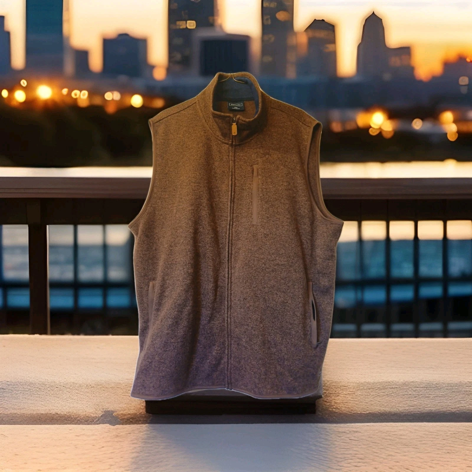 Crown & Ivy Mens Vest Full Zip Sleeveless Fleece Brown Layering Casual Large