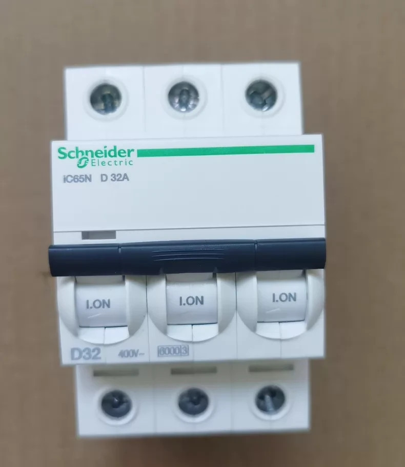 Schneider IC65N D32A 3P Miniature Circuit Breaker 32A Triple Pole Motor Protecti