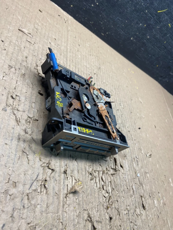 Interruptor de control de aire acondicionado Chrysler LeBaron 1987 a 1992 Q1772 PS Foto 3 de 4