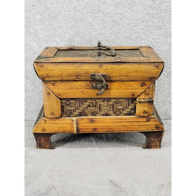Vintage Style Bamboo Wood Woven Rattan Jewelry Box Keepsake Chest Footed Latch