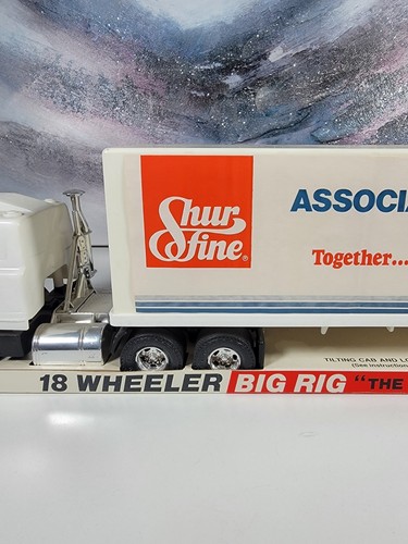 VTG PROCESSED PLASTICS COMPANY 18 WHEELER BIG RIG PLASTIC TOY SET #2250 BOXED - Picture 3 of 21