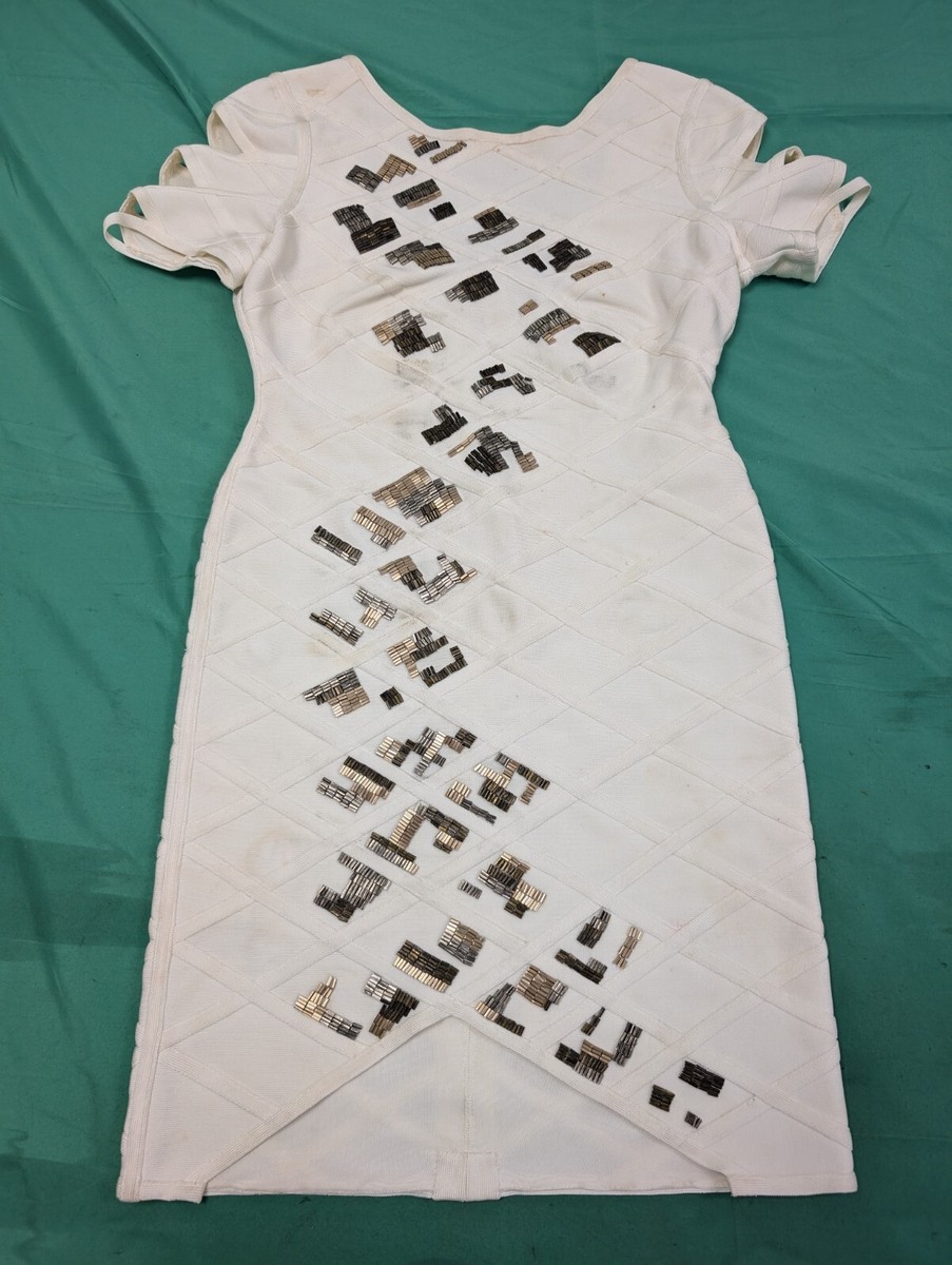 herve leger beaded bandage dress Womens Alabaster Cambree Sleeves Size Medium Size:US46 giving you a timeless Pakistani wedding dresses House of Harlow 1960