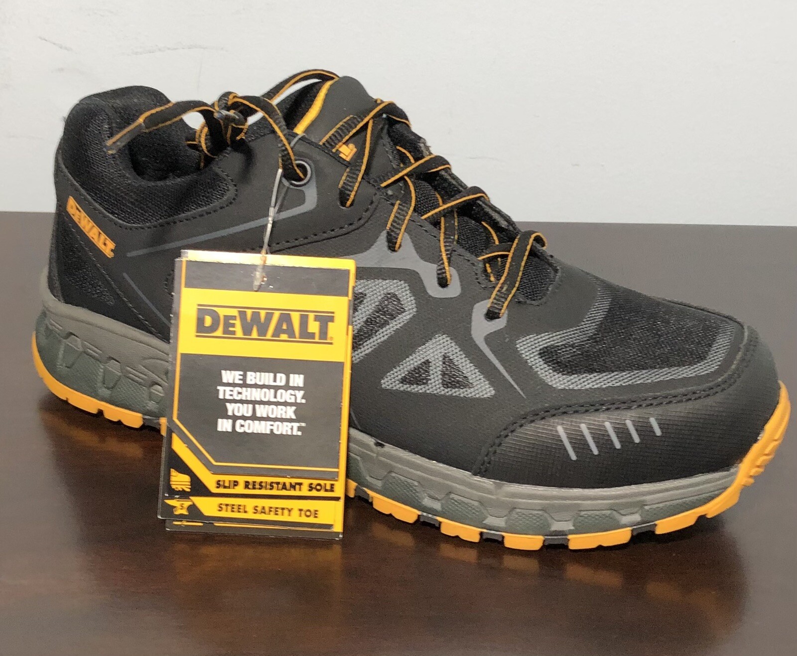 steel toe slip resistant tennis shoes