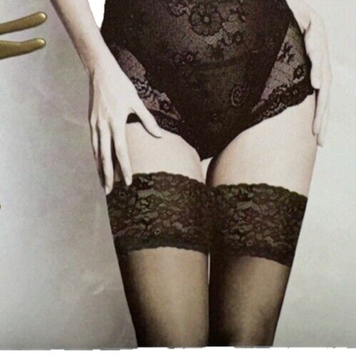 Philippe Matignon Dentelle Hold-Ups Color: Nero Size: 9 1/2 110687