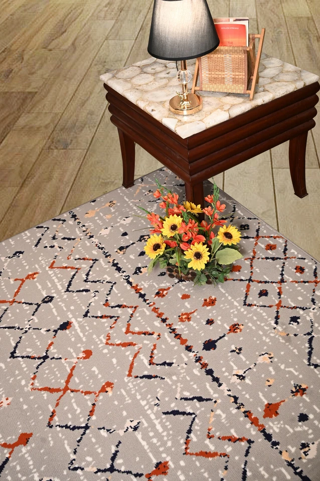 Distressed Moroccan Runner - 2'x8', Light Grey, Transitional Design Rug - 505 - Image 4 of 4