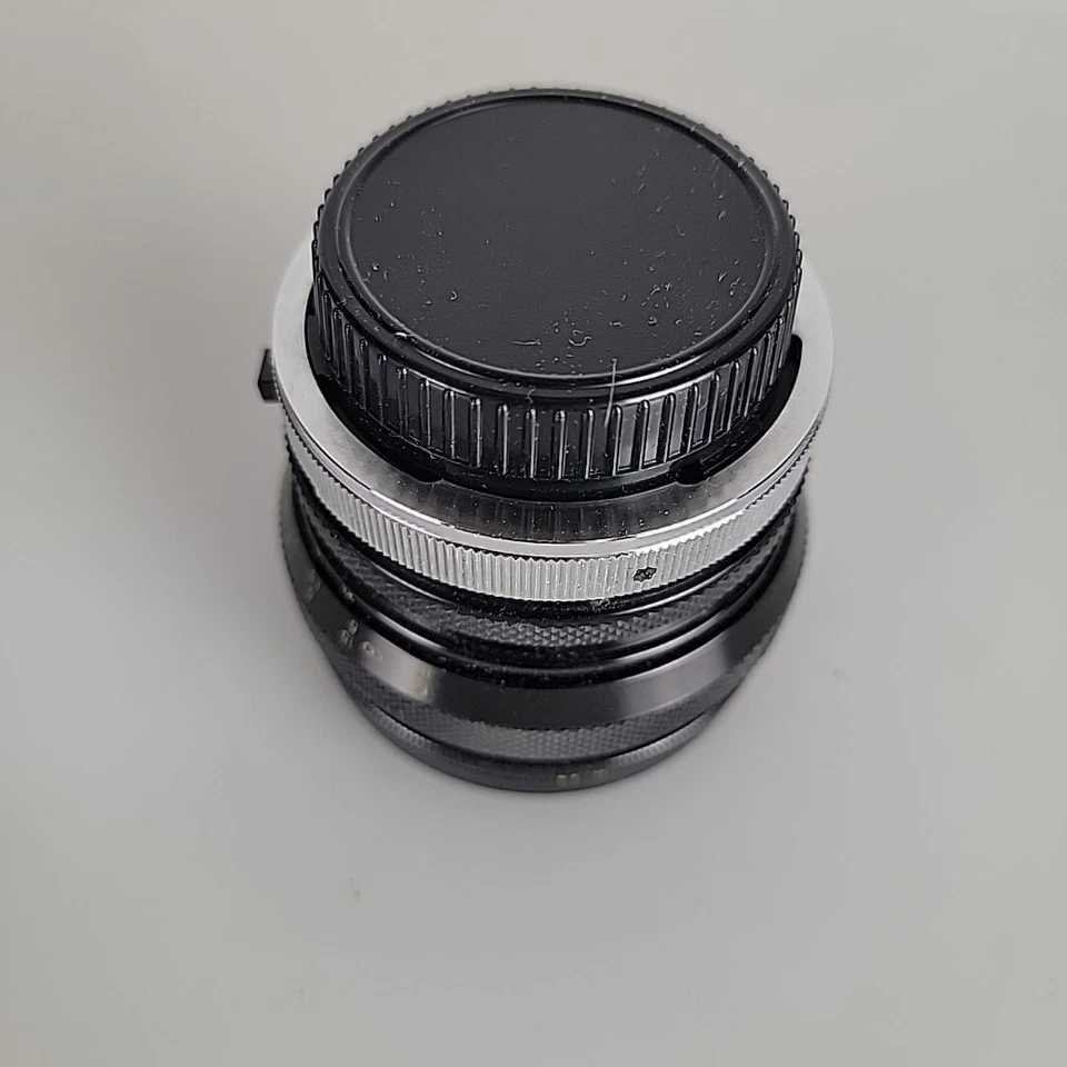 Lente gran angular Sigma 24 mm f/2,8 para Canon con estuche de transporte Foto 2 de 4