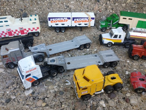 VINTAGE MATCHBOX NASA FEDEX COAST GUARD MAYFLOWER OCL EXXON TRUCKS TRAILERS - Picture 11 of 12