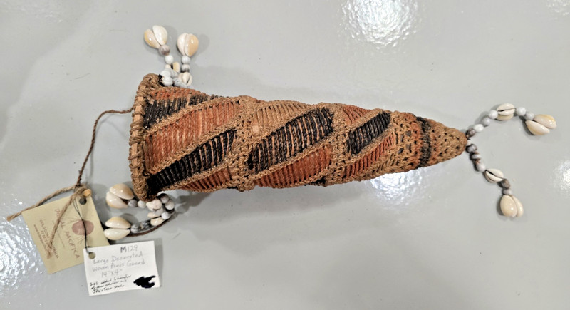 11" VINTAGE LARGE PAPUA NEW GUINEA PHALLOCRYPT PENIS SHEATH