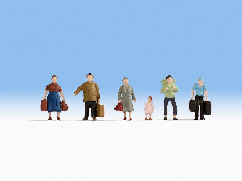 Hobby Series - Pedestrians with Luggage - OO/HO figures set Noch 18115