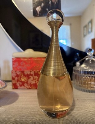 Dior J'adore Eau de Parfum Women's Fragrance Perfume Bottle Gold Accents