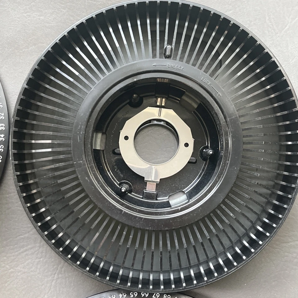 Vintage Kodak Carousel 80 Slide Projector Per Trays Original Box Lot of 4 - Image 3 of 4