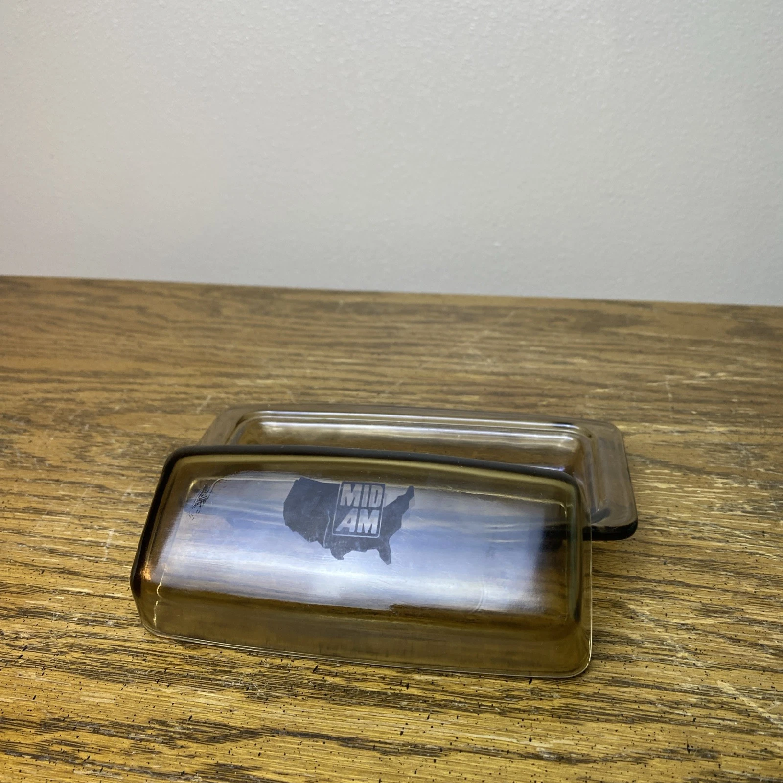 VTG PYREX Amber Smokey Glass Butter Dish MID AM American Dairy Farmers 72-B USA