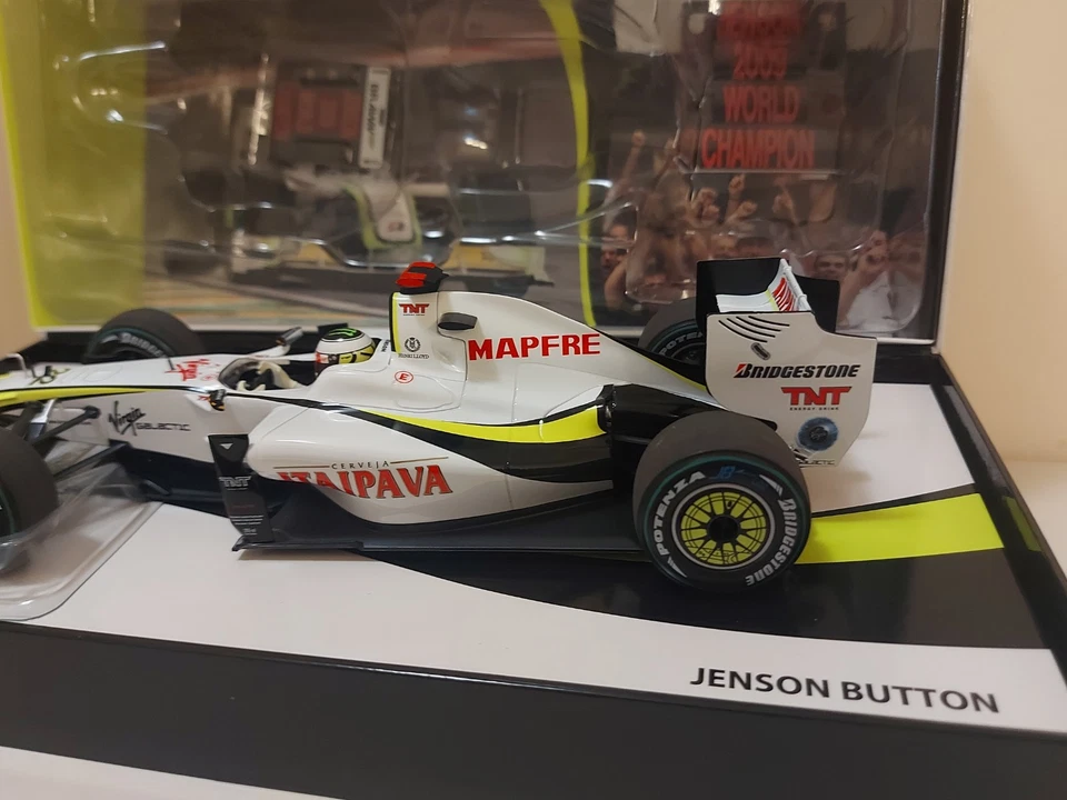 Minichamps 1:18 F1 Brawn Gp BGP001 World Champion 2009 Jenson Button - Immagine 3 di 4