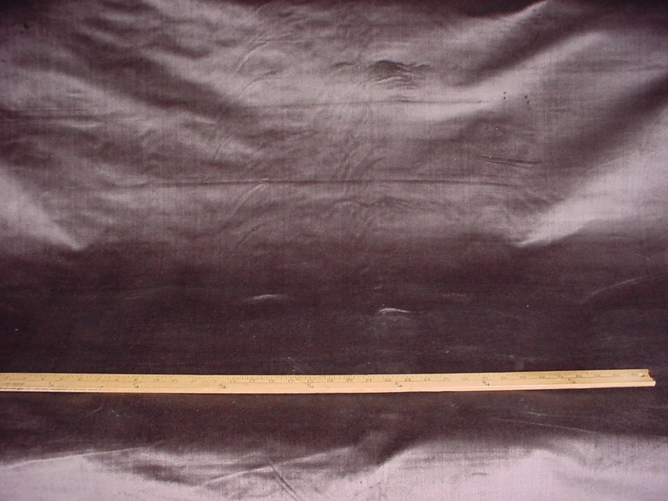 3-5/8Y Ralph Lauren LCF66257F Chancery Velvet Faclon Purple Upholstery Fabric - Image 4 of 4