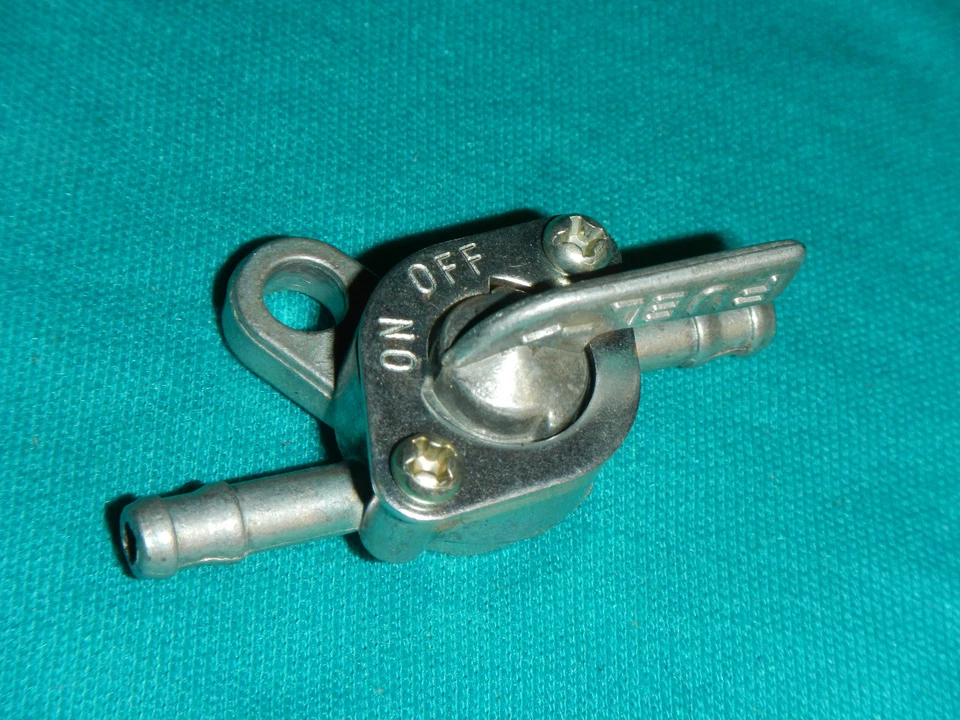 SUZUKI 70 75 80 85 90 100 110 AFTERMARKET VÁLVULA DE COMBUSTIBLE PETCOCK MARCO MONTAJE #1 Foto 4 de 4